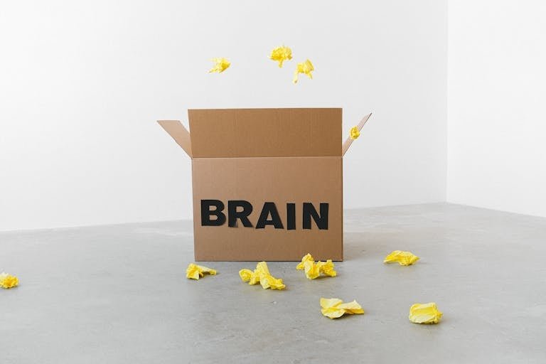 3 Signs That Your Brain is Crying Out for Help (Without You Knowing It)